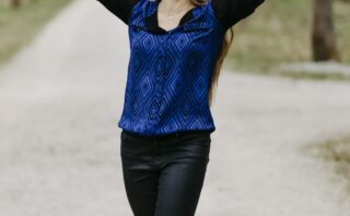 Spürst du manchmal, wie du an deinen Plänen festhältst, aber dabei die…